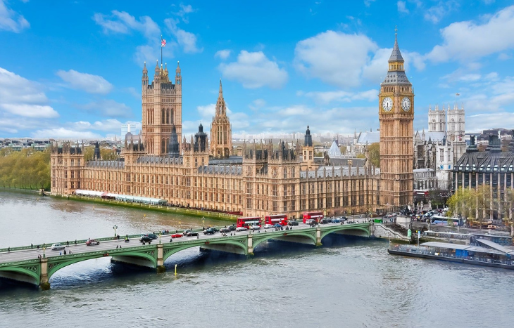 Big Ben & Houses of Parliament